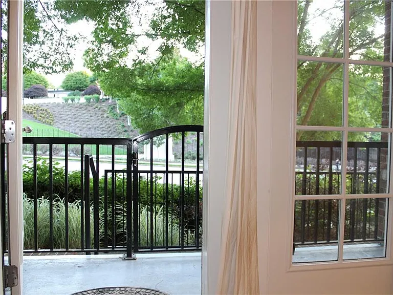 901 Abernathy Rd NE #2110 — Photo 13