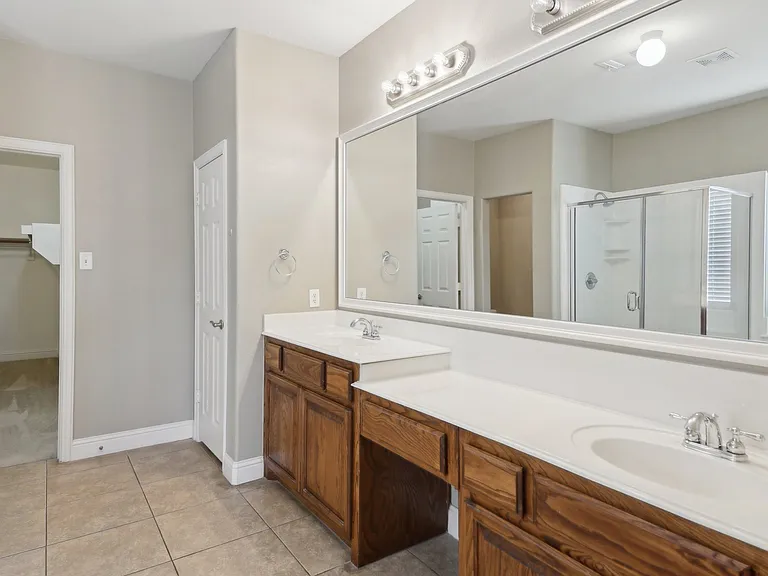 313 Country Lakes Dr — Photo 20