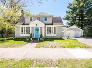 203 Moran Rd, Grosse Pointe Farms, MI 48236