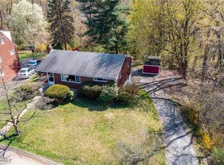415 Collins Dr, Pittsburgh, PA
