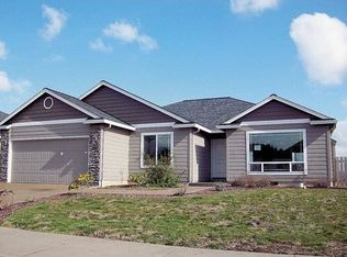 781 5th St, Jefferson, OR 97352