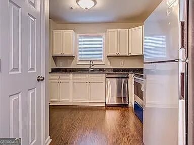 3rd image of 790 Pat Mell Rd SE