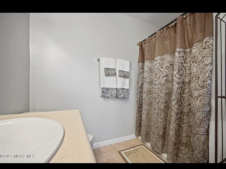 100 Pine St #9 — Photo 30