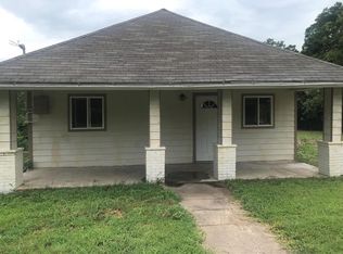 306 Decatur St, Bowie, TX 76230