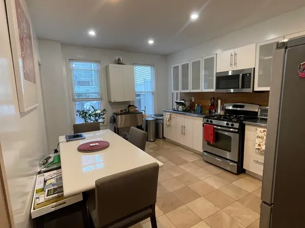 265-267 Cambridge Avenue image 3 of 14