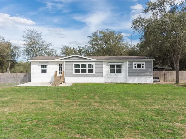 9731 NE 107th Ct, Archer, FL 32618