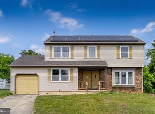 4 Cameron Ct, Laurel Springs, NJ 08021