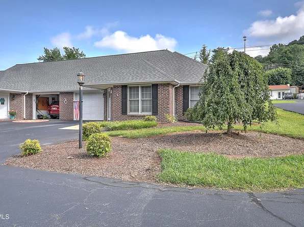 2425 E Lakeview Dr APT 1, Johnson City, TN 37601