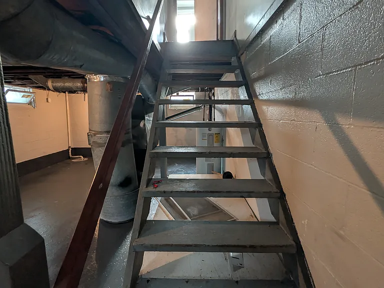619 Berkeley Rd #1 — Photo 17