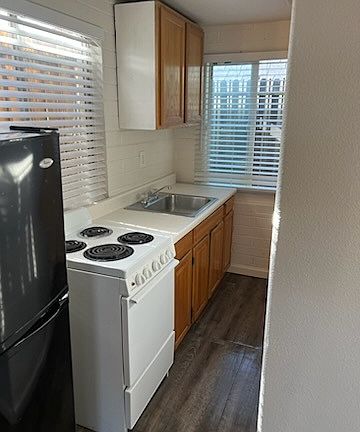 4th image of 623 S Country Club Dr APT 1
