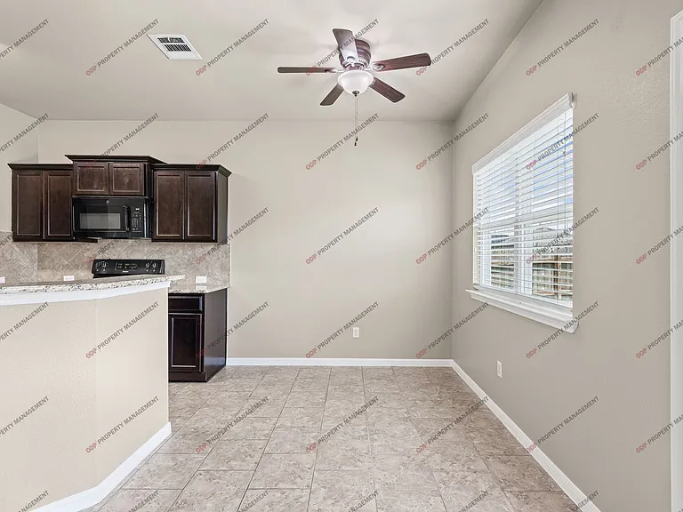 8012 Bridgepointe Dr — Photo 8
