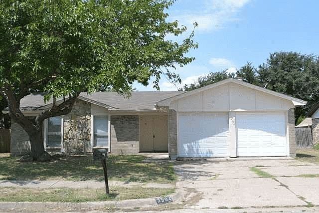 1st image of 3504 Daniel Dr