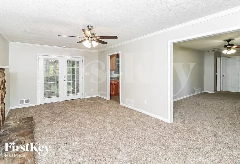 4007 Wells Cir — Photo 5