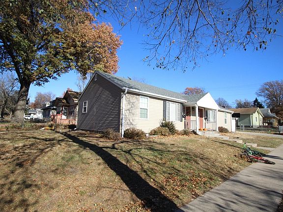 4th image of 3110 E St