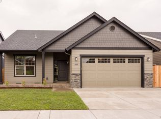 5422 King Arthur Ct, Eugene, OR 97402