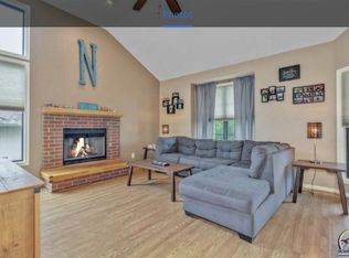 4121 NW Fielding Rd, Topeka, KS 66618