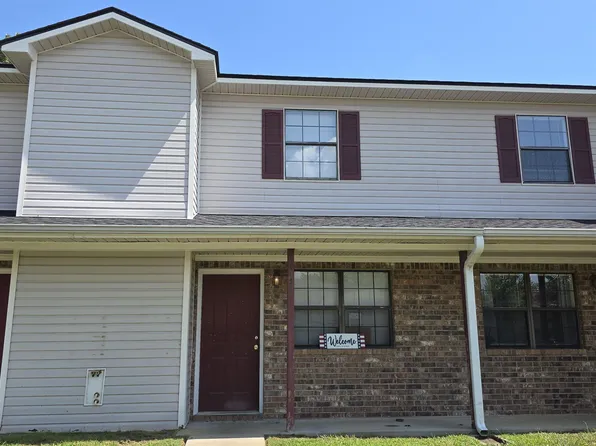 1405 E O St, Russellville, AR 72801