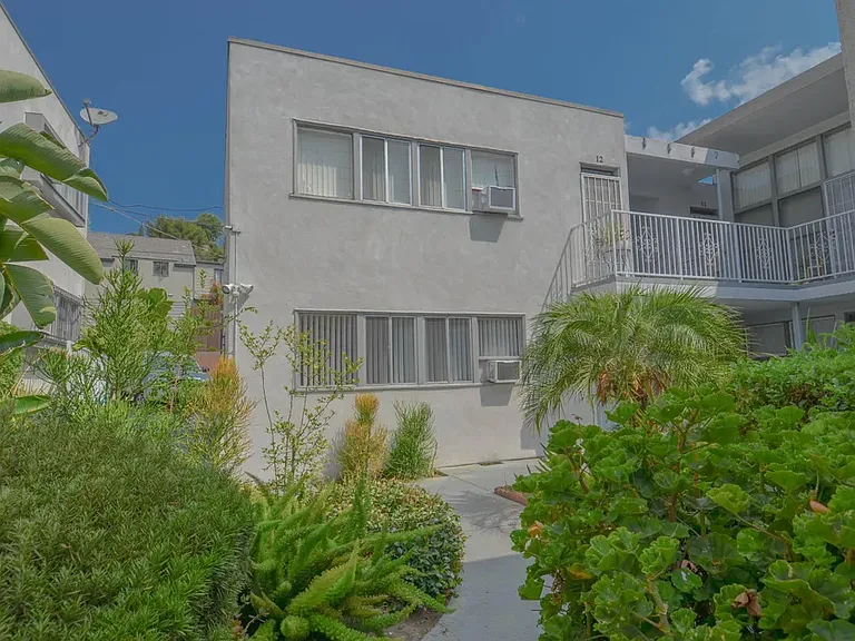 3823 Los Feliz Blvd #2 — Photo 2
