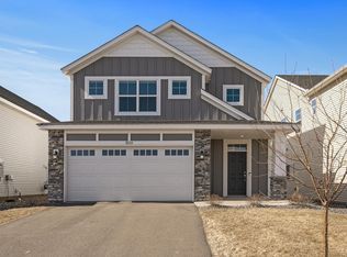 9233 27th St NE, Saint Michael, MN 55376