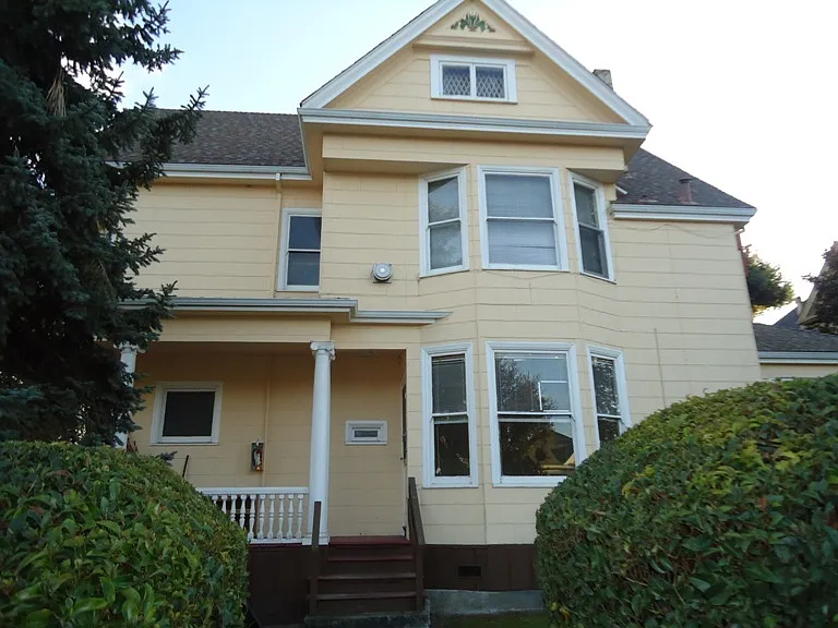 Building Photo - 429 Monterey St