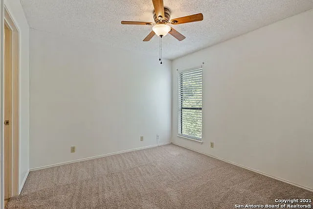 6406 Brook Cv — Photo 16
