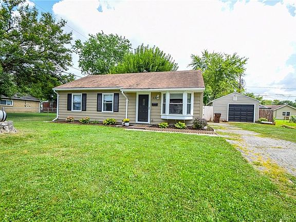 3rd image of 538 Glenapple Dr