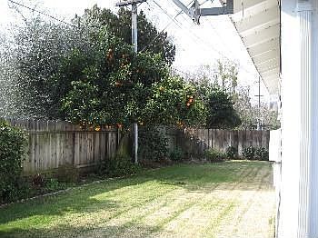 5th image of 2730 Birch Ave