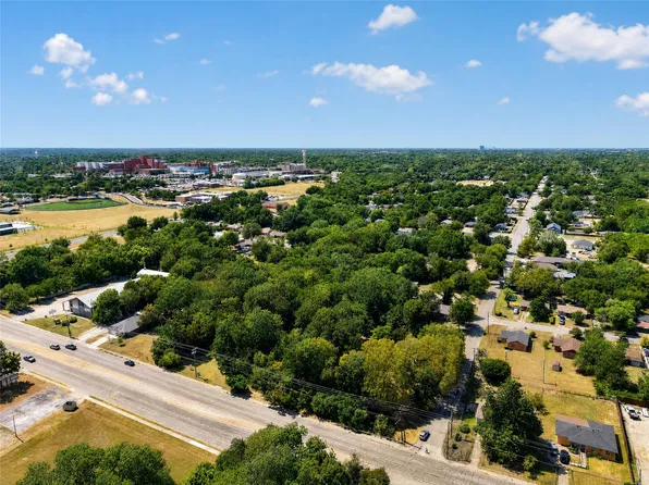 2633 E Ledbetter Dr, Dallas, TX 75216