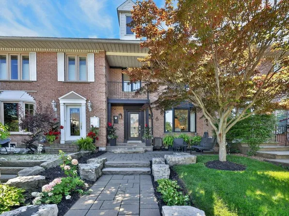 6 Harbour Dr, Hamilton, ON L8E 4Z5