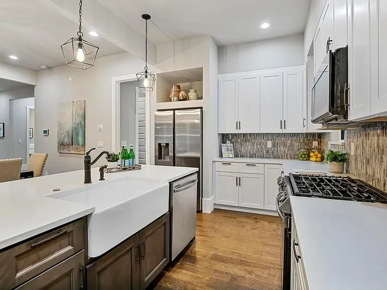 79 Adair Ave — Photo 12