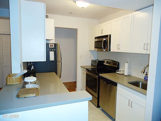 Sold by Citi Habitats | media 15