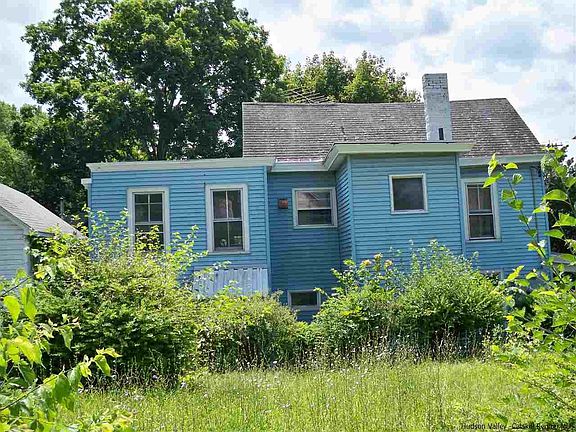 3rd image of 48 Pine St