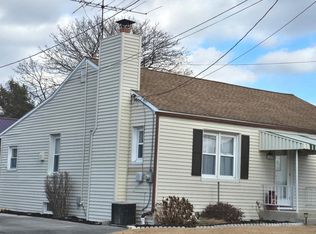 1447 Crottlestown Rd, Chambersburg, PA 17202