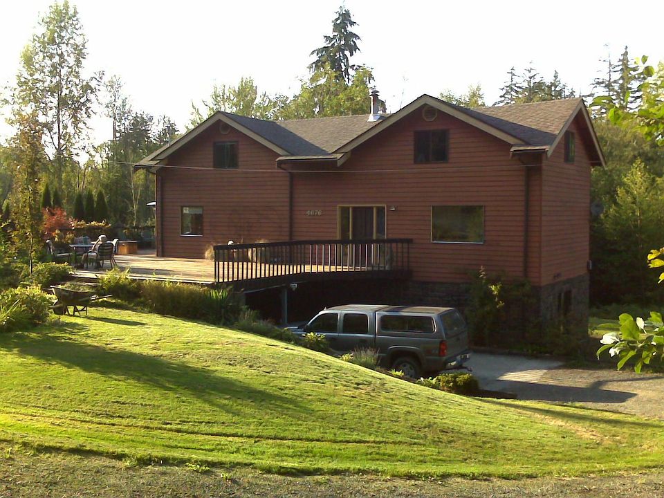 front with sweeping decks