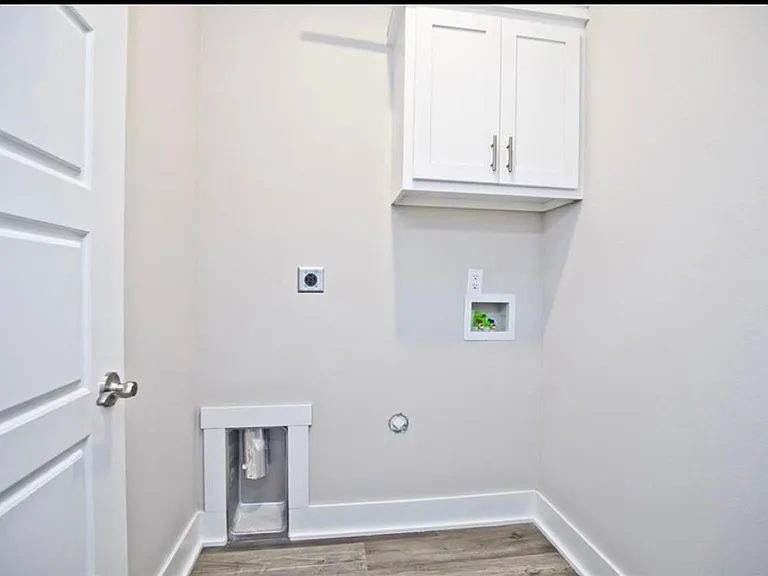 3604 Brittany Rd — Photo 8