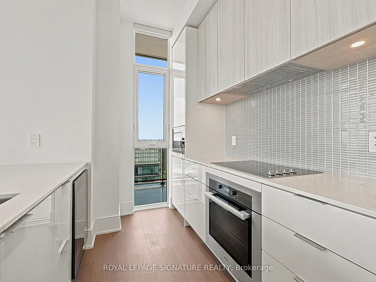 70 Annie Craig Dr #1 — Photo 31