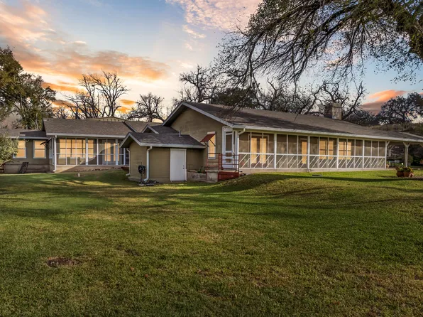 5613 S Fm 183, Evant, TX 76525