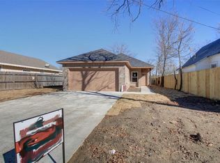 808 N Wilhite St, Cleburne, TX 76031