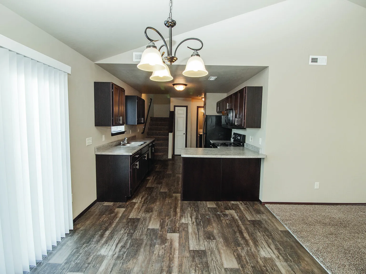West Pointe Commons — Photo 3
