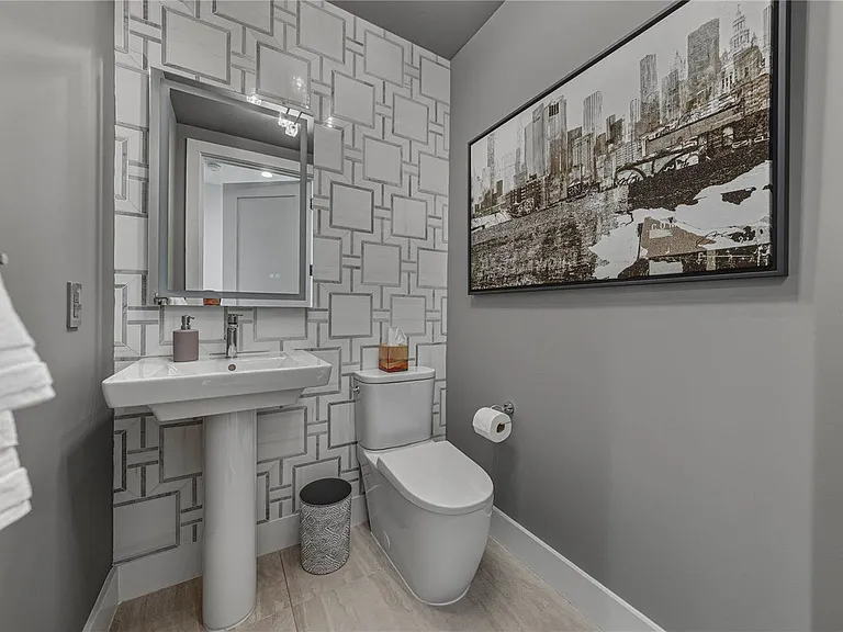 275 1st Ave S #1701 — Photo 11