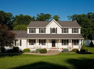 53 West St, Patterson, NY 12563