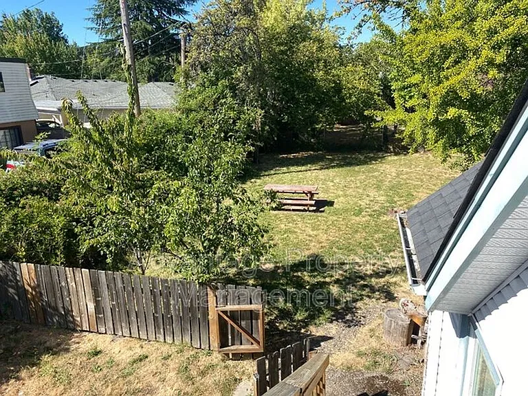 2613 NW Grant Ave #2 — Photo 14