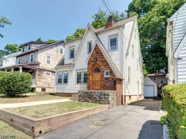 51 Woodbine Ave, Newark City, NJ 07106