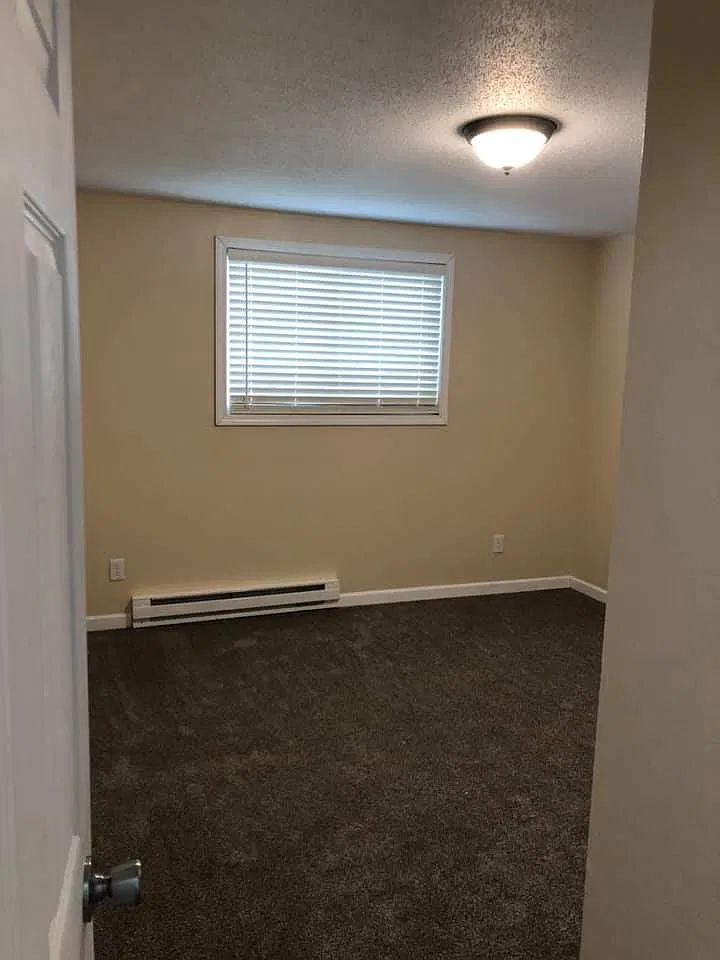 106 SE 9th Ave, Tripoli - A — Photo 4
