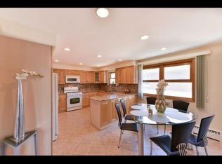 4605 N Sayre Ave #2C, Harwood Heights, IL 60706