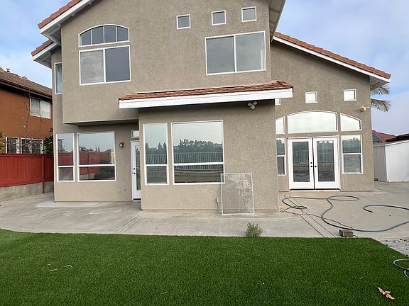 3rd image of 542 Bayona Loop