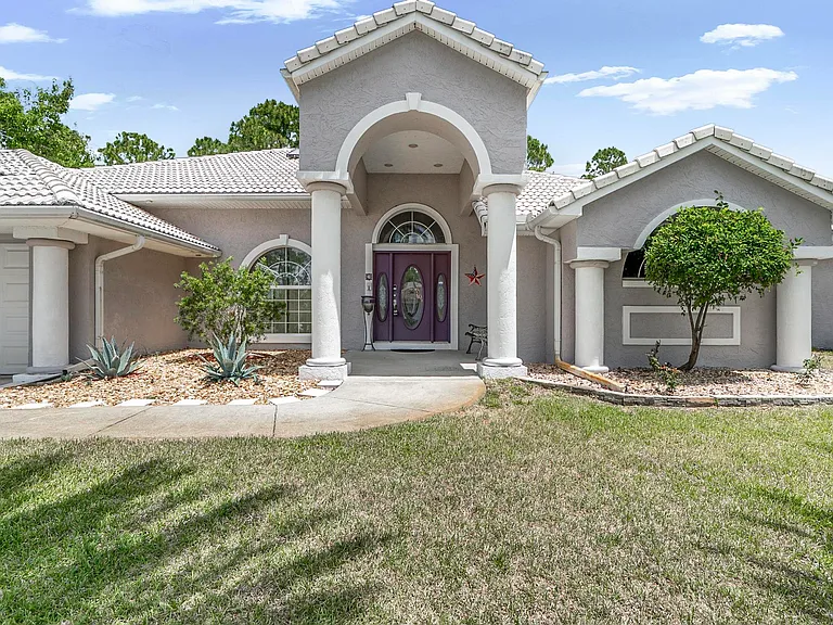 20 Woodford Ln — Photo 3