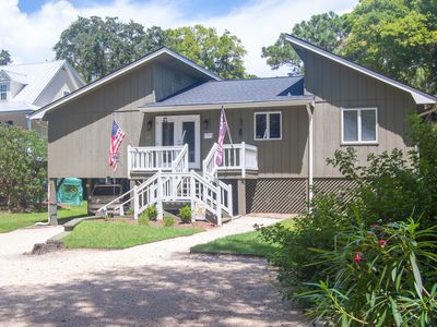 3323 Myrtle St, Edisto Island, SC, 29438