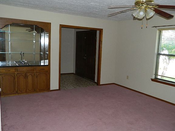 3rd image of 2310 NE 9th St