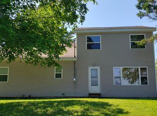 5439 Owens Rd, Cheboygan, MI 49721